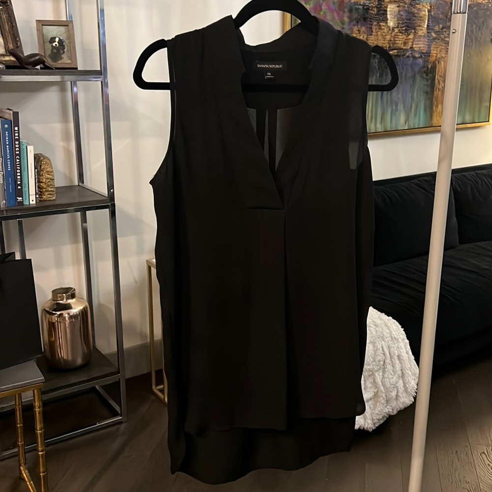 Banana Republic Hi Lo Top Size XS